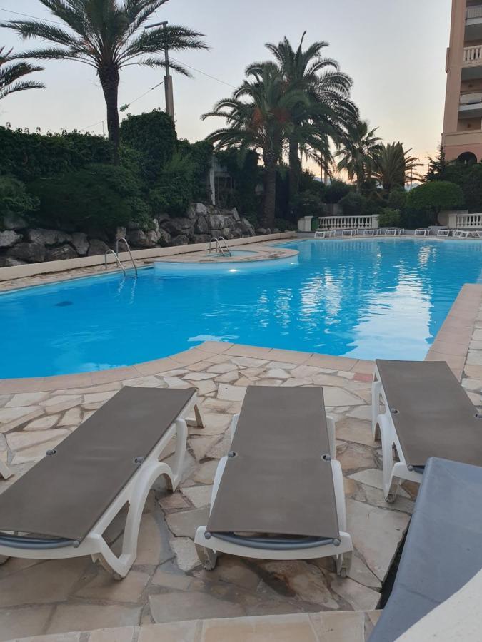 Appartement En Bord De Mer 戛纳 外观 照片
