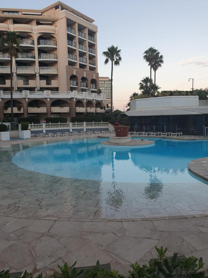 Appartement En Bord De Mer 戛纳 外观 照片